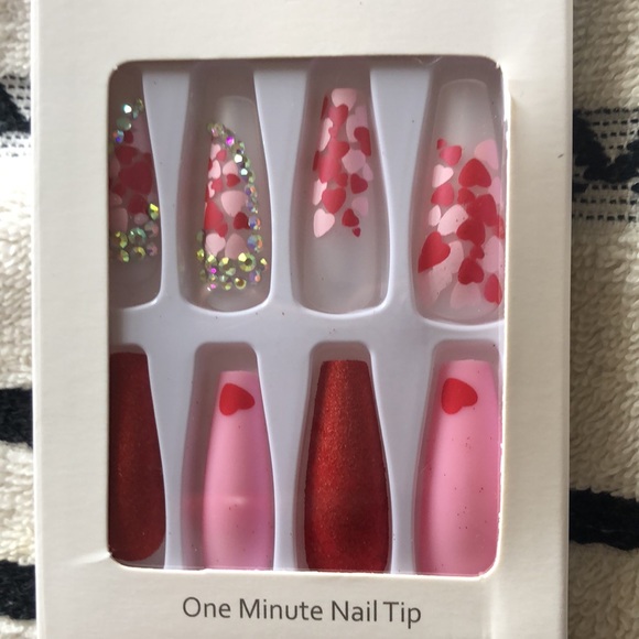 Nails - Picture 9 of 16